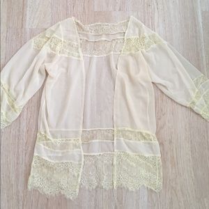 Cream/Lace Kimono